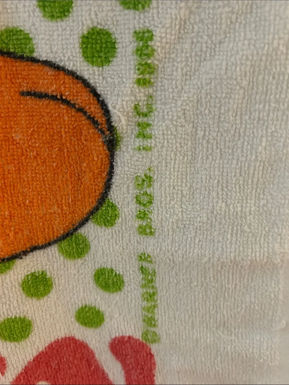 vintage 1980s Warner Bros. Looney Tunes beach towel Tweety Bird and Sylvester